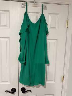 Green Off-Shoulder Ruffle Dress - Elegant Women's Summer Dress